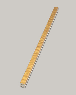 Golden luxe ripple grid corner line trim